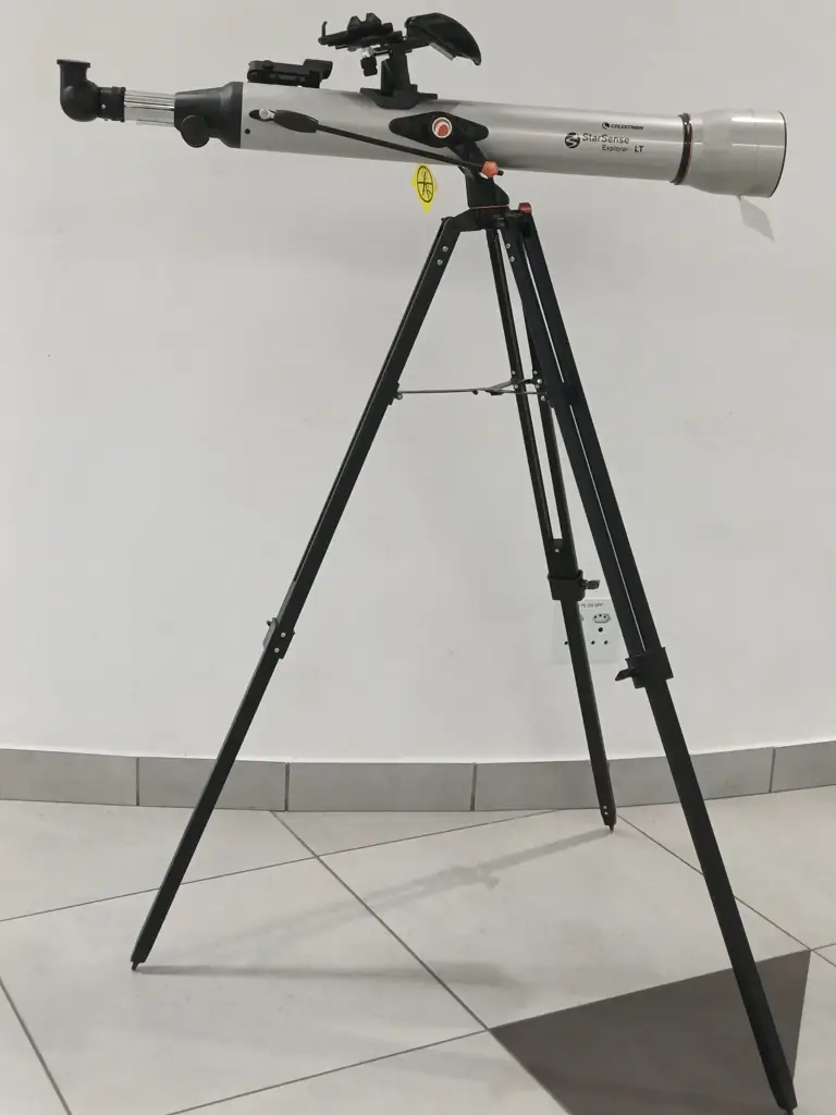 Celestron Star Scene 22451 Telescope - View 2