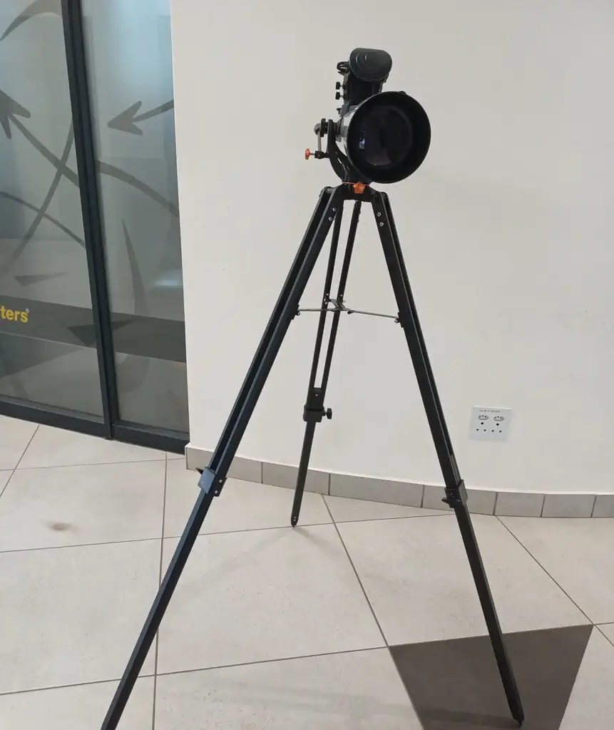 Celestron Star Scene 22451 Telescope - View 3