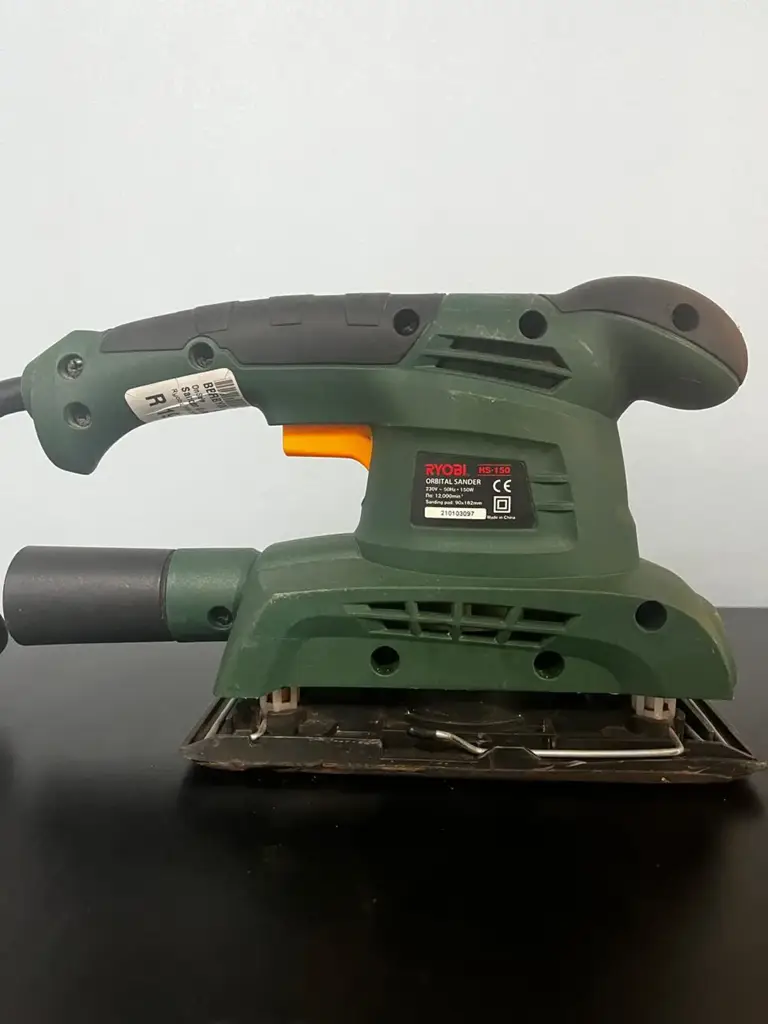 Ryobi 150W Handyline Orbital Sander - View 2