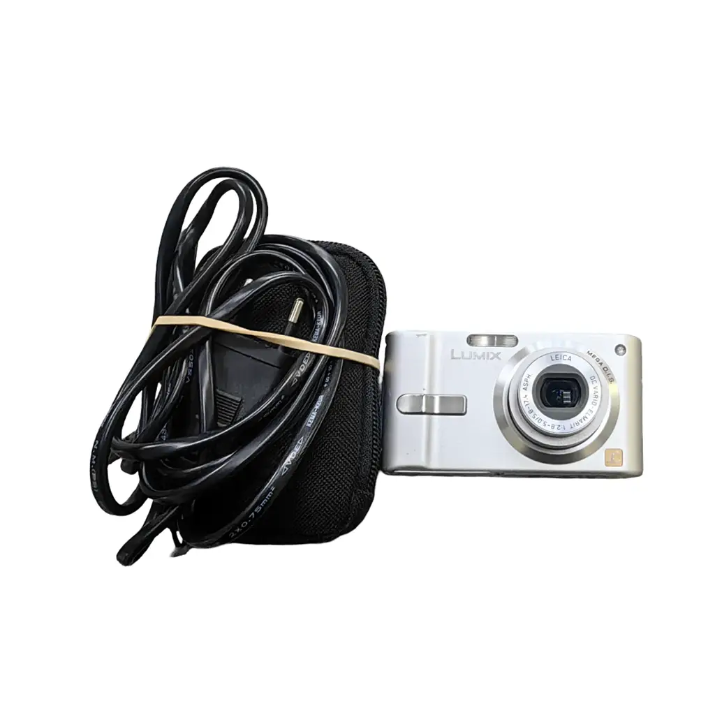 Panasonic Lumix Dmc-Fx10 Digital Camera.