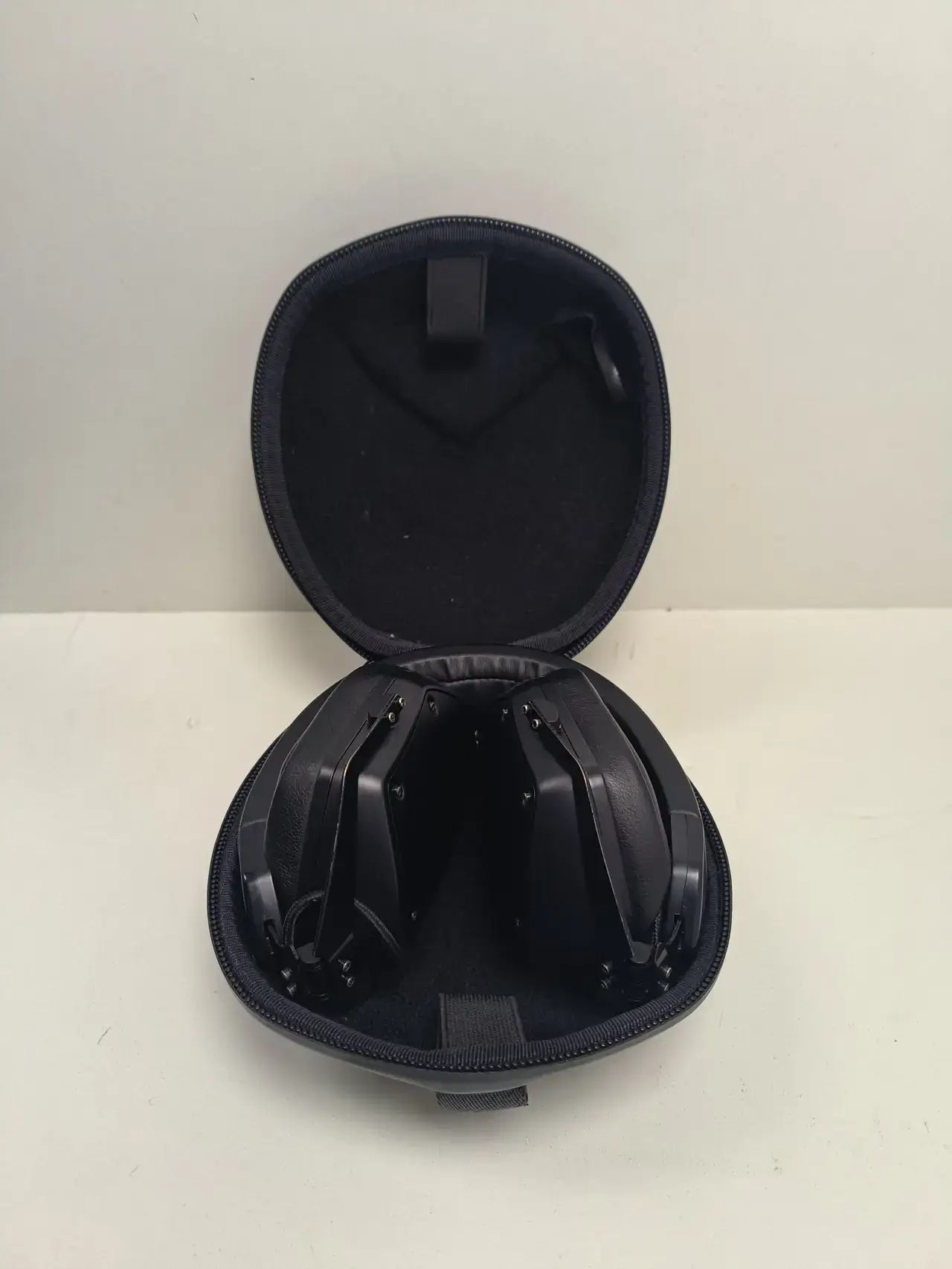 V-Mode Over-Ear Headphones | Noise-Canceling | Wireless | M-200 - View 1