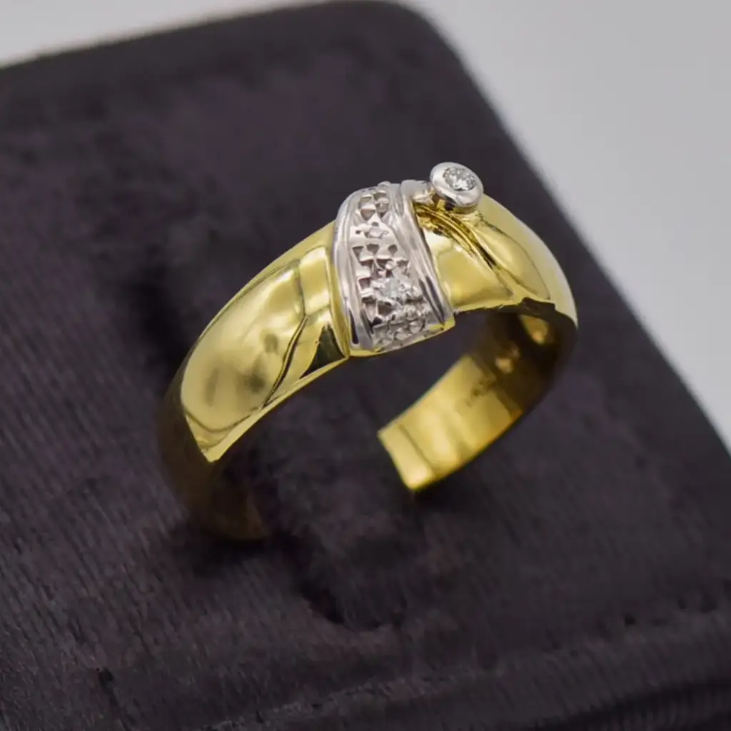 9ct Yellow Gold Dress Ring - View 2