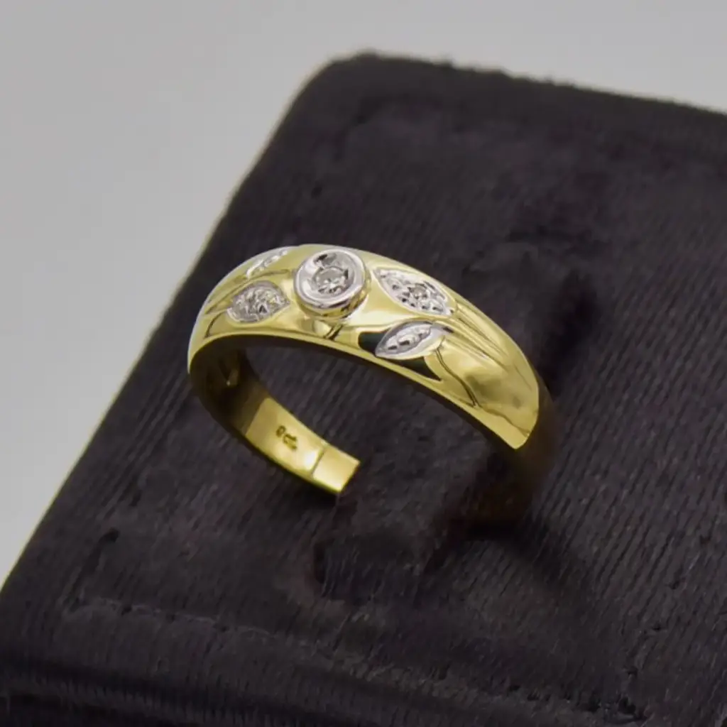 9ct Yellow Gold Dress Ring - View 3