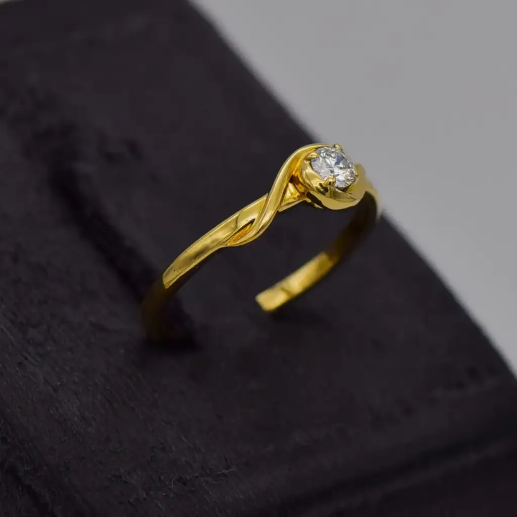 18ct Yellow Gold Dress Ring