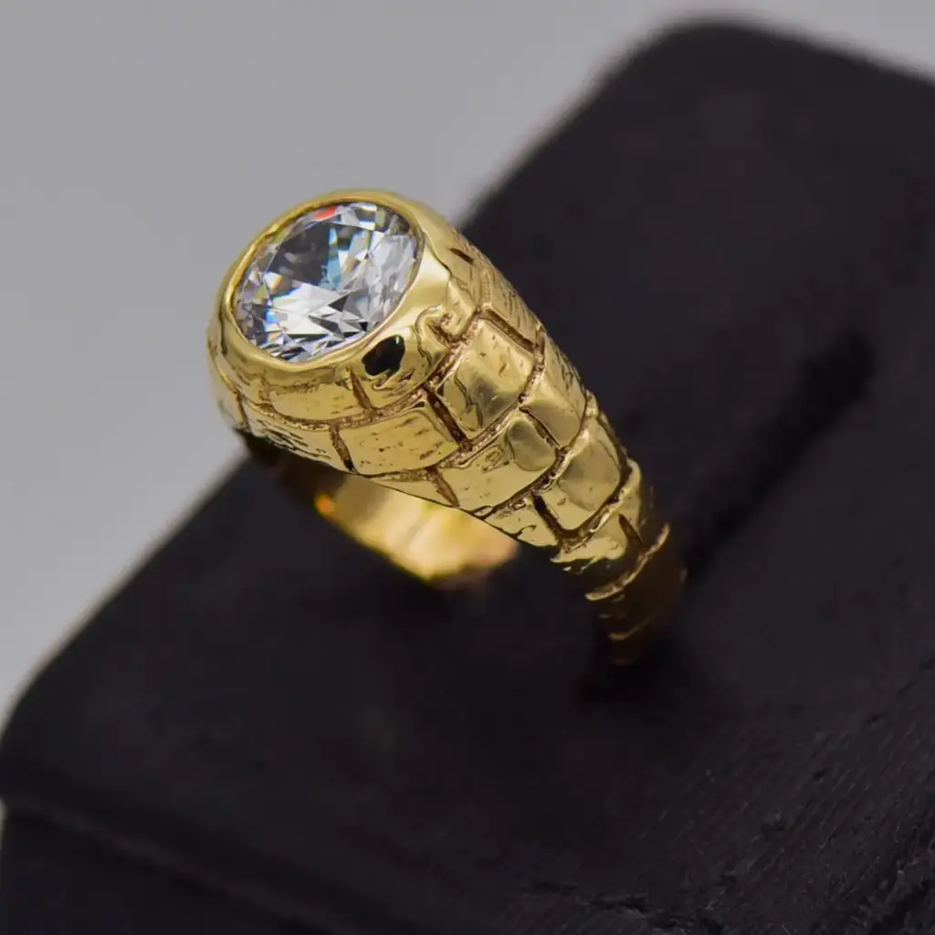 9ct Yellow Gold Men's Ring - View 3