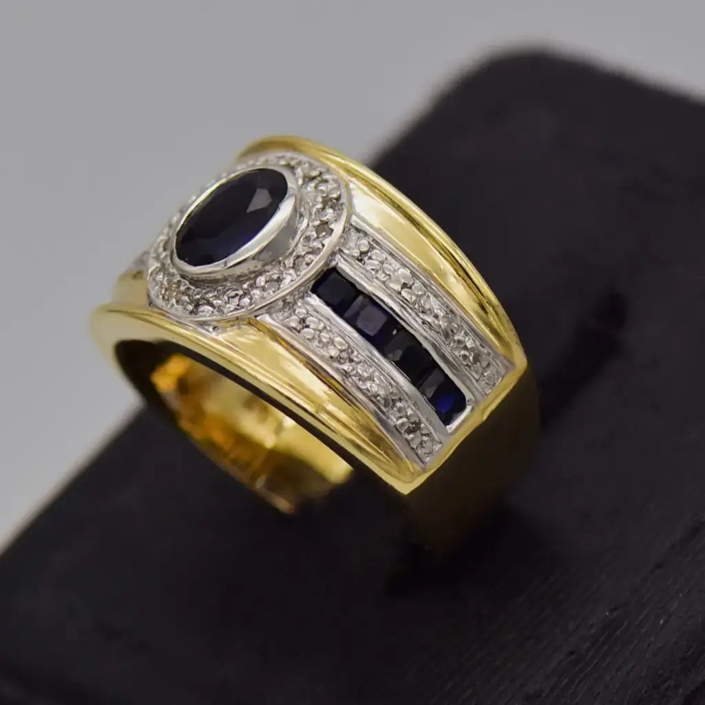 9ct Yellow Gold Dress Ring - View 3