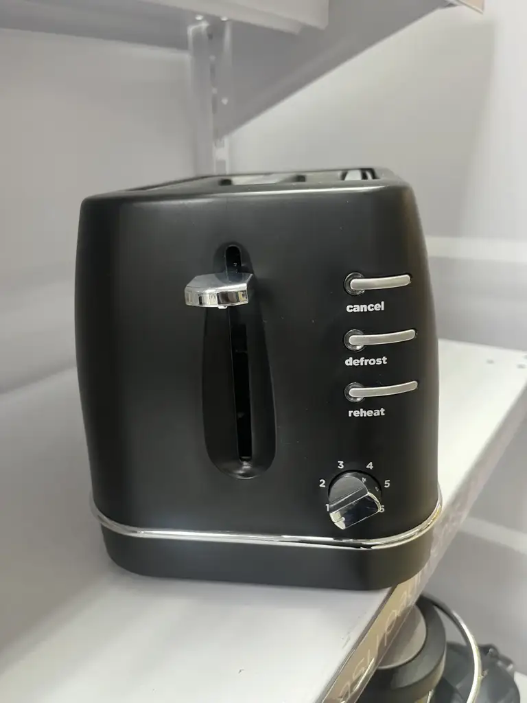 Russell Hobbs Desire Black Toaster - View 4
