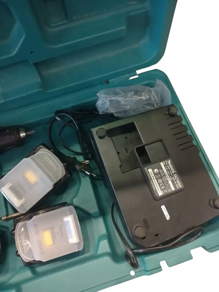 Makita Dhp453 Drill - View 4