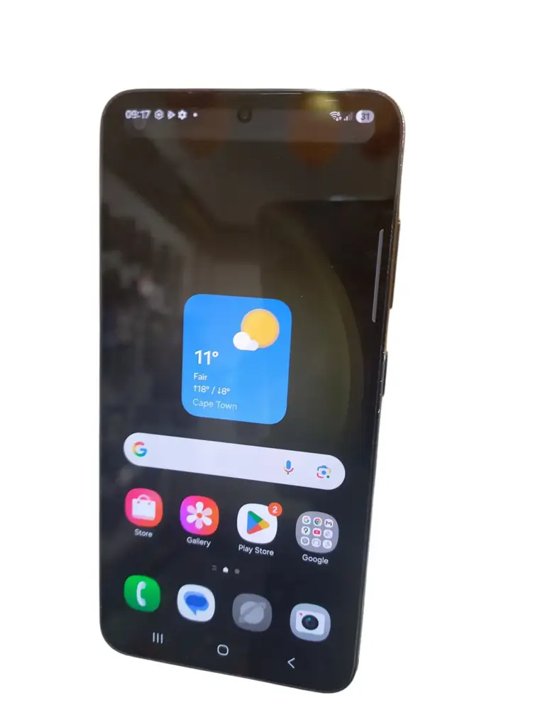 Samsung Galaxy S22 - View 2