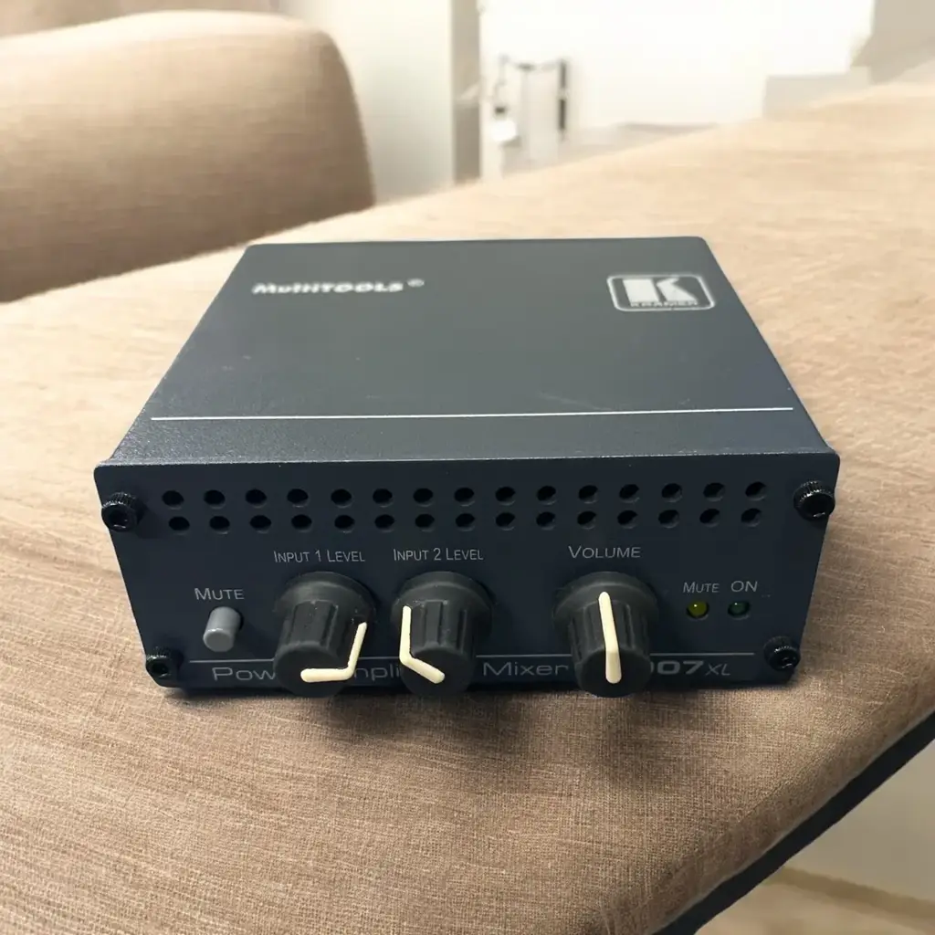 907Xlstereo Power Amplifier/Mixer (40 Watts Per Channel - View 4