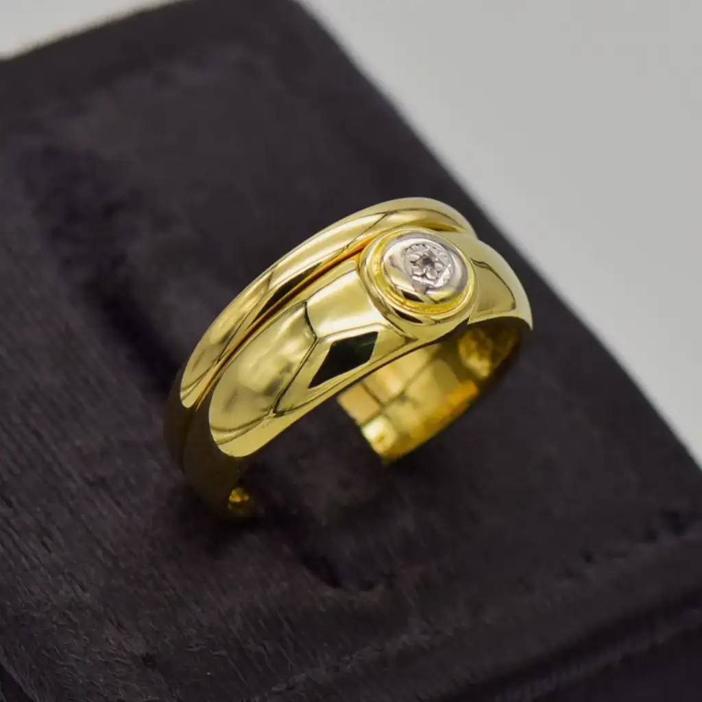 9Ct Yellow Gold Wedding Ring Twin Set - View 2