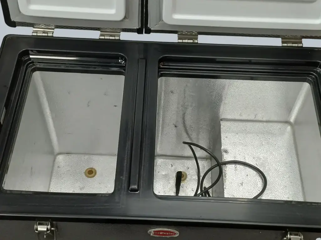 Snomaster Camping 81.SL Fridge - View 3