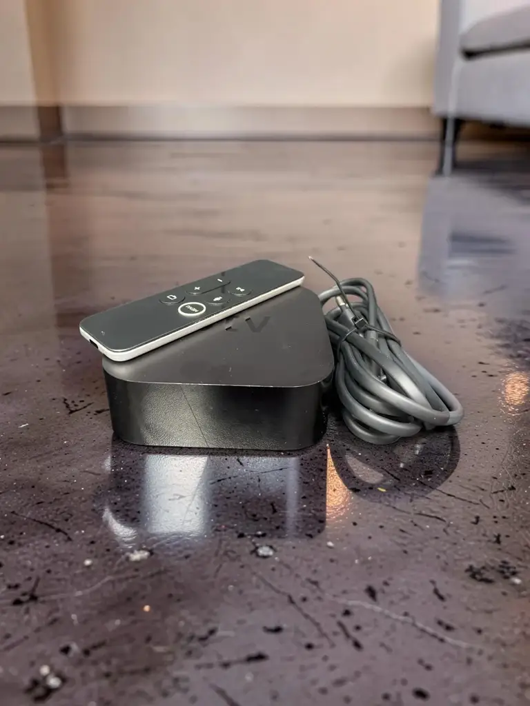Apple Tv Streamer 32Gb (A1842 Mqd22so/A) - View 2