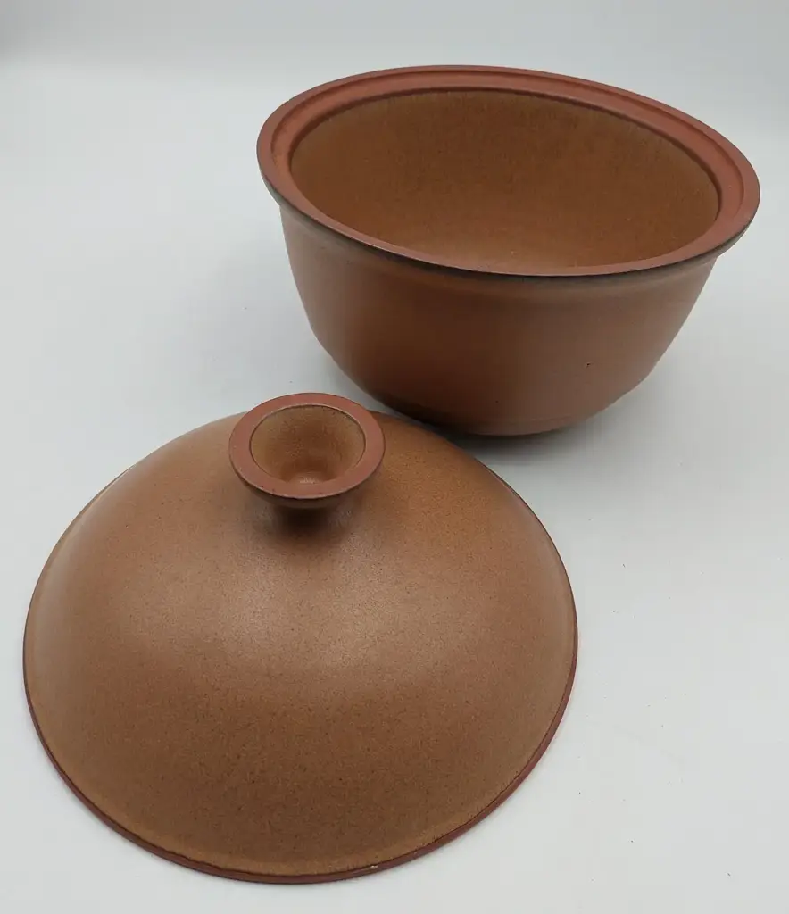 Argillia Pottery Casserole - View 2