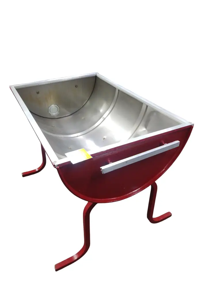 Big Red Braai Stand - View 2
