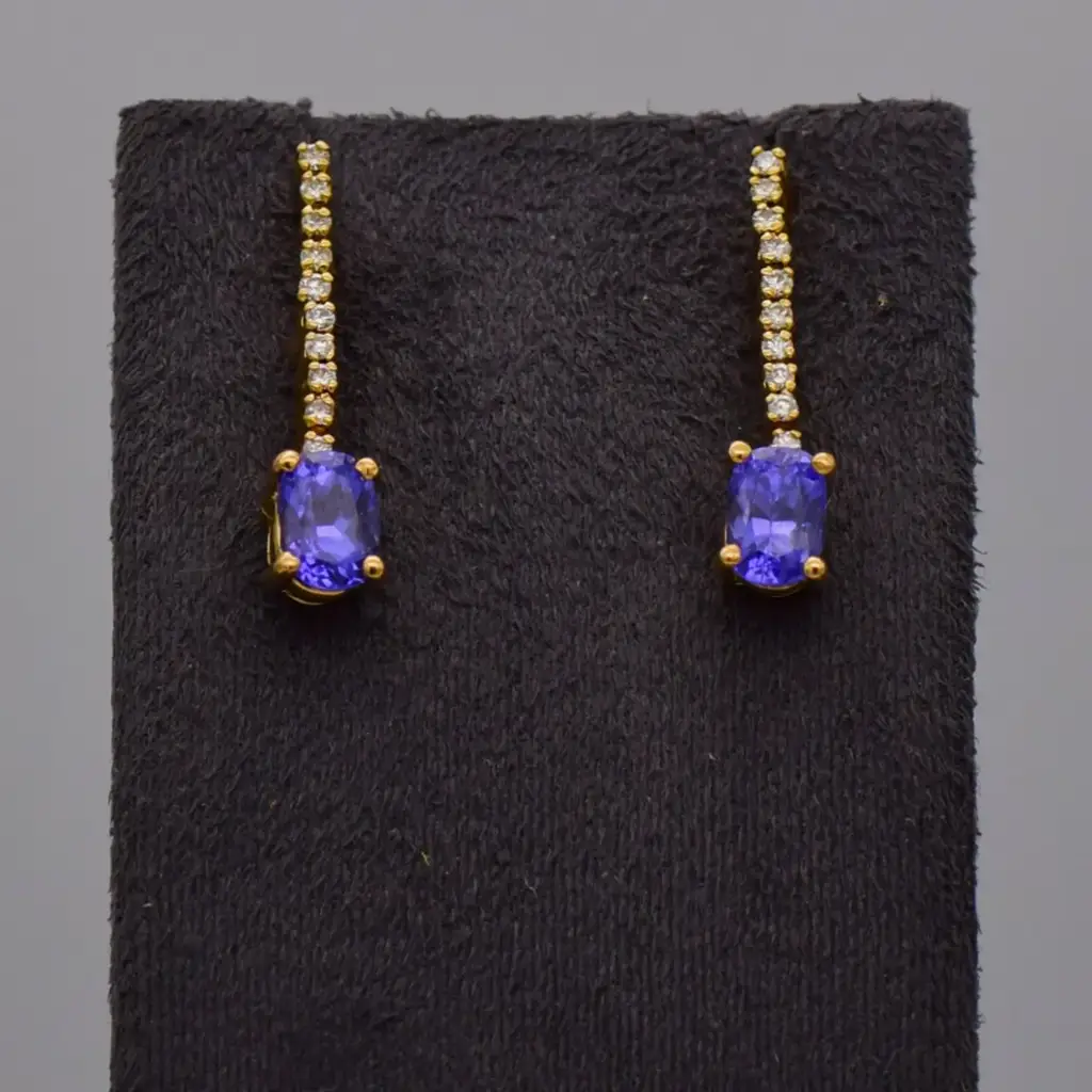 18ct Yellow Gold Drop Earrings - View 3
