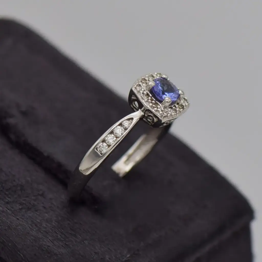 8ct White Gold Dress Ring - View 2