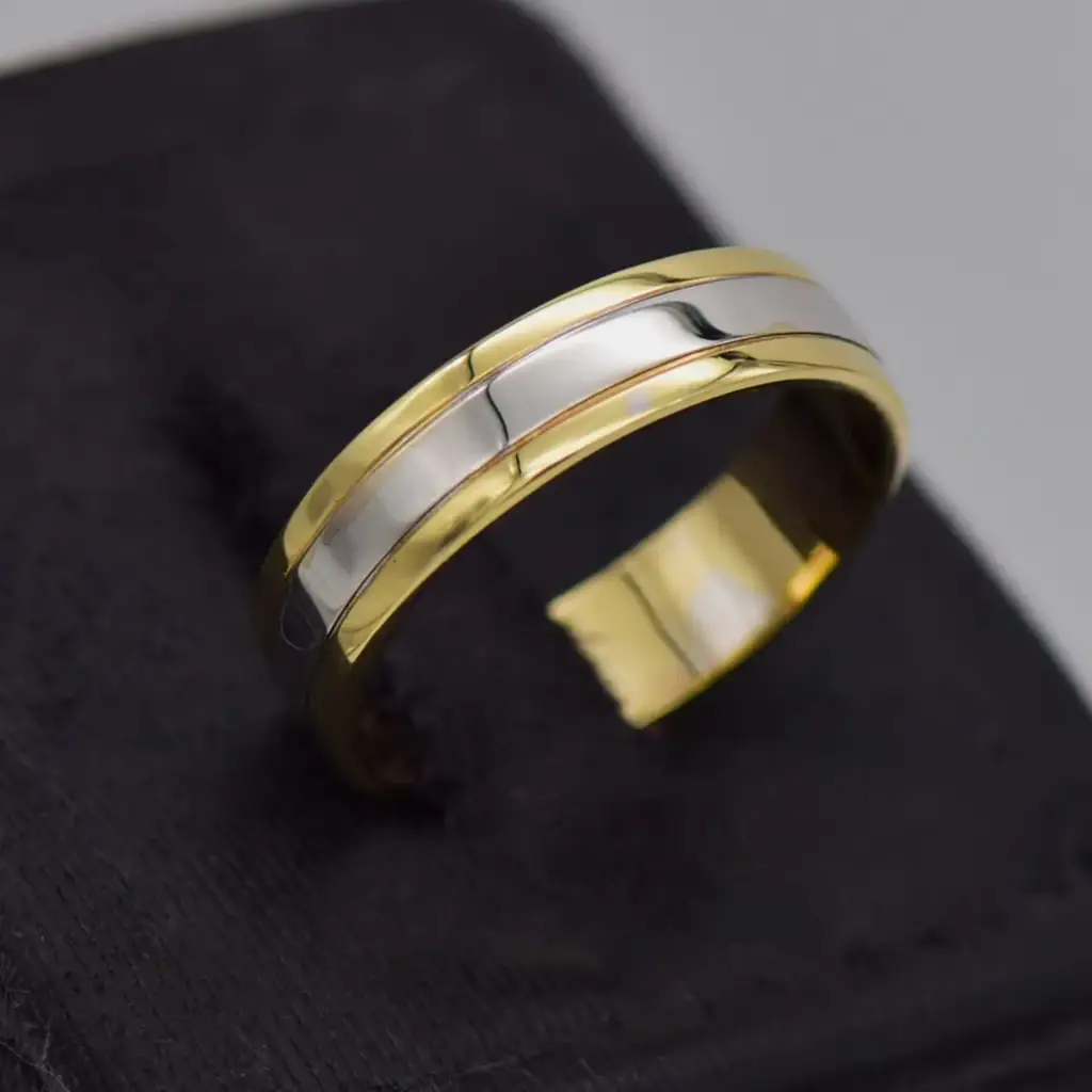 9ct Two Tone Gold Wedding Band Patterned - View 2