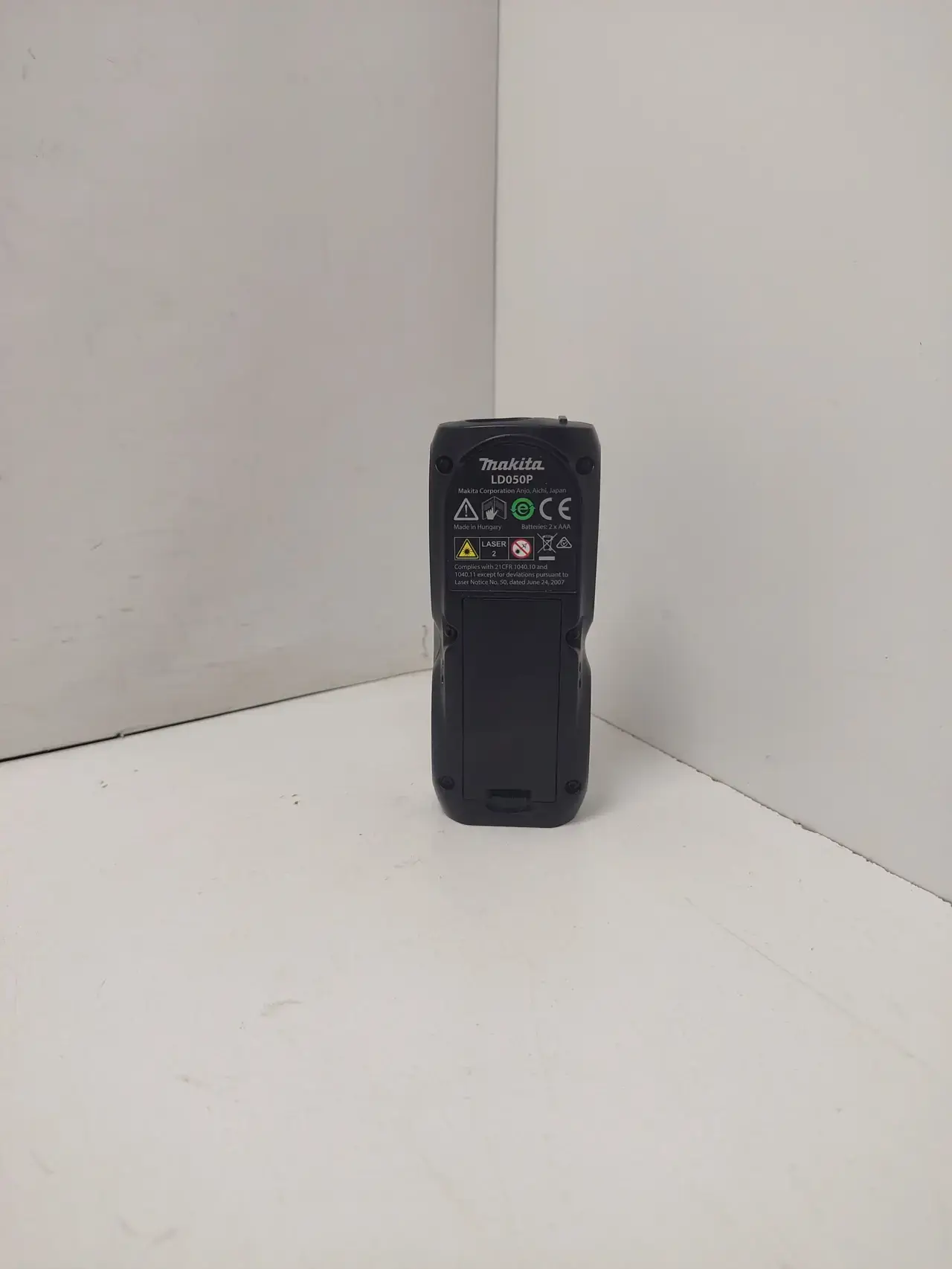Makita Laser Measure | Ld050p - View 2