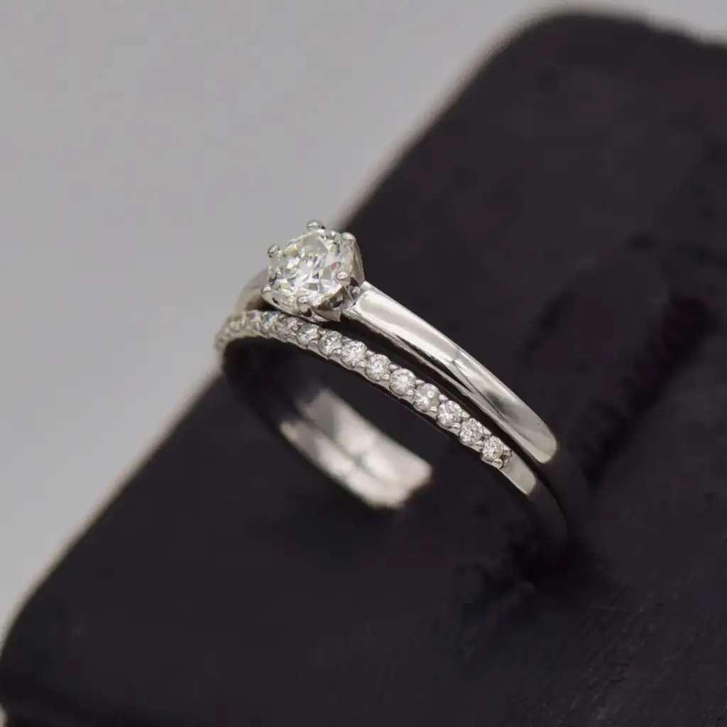 18ct White Gold Wedding Ring Twin Set - View 3