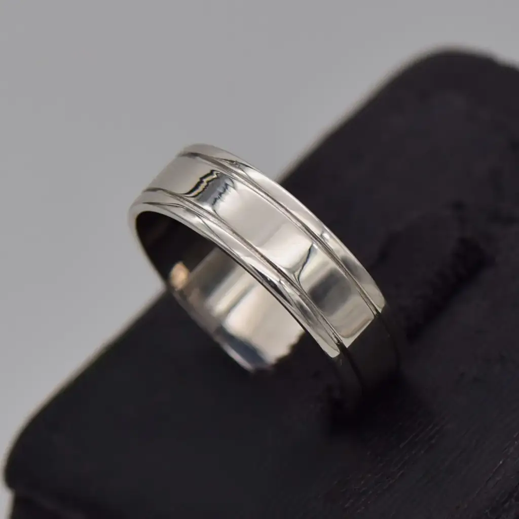 9Ct White Gold Wedding Band Patterned - View 3