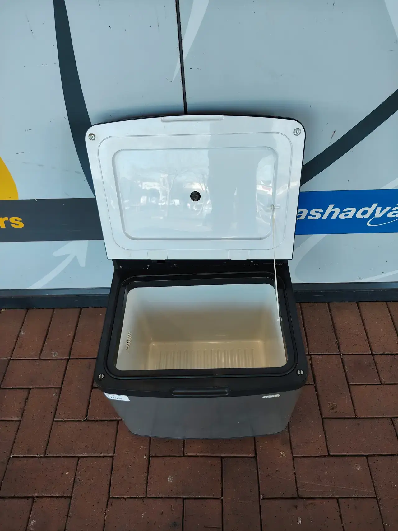 Indel B Portable Compressor Refrigerator And Freezer | Tb45 A - View 2