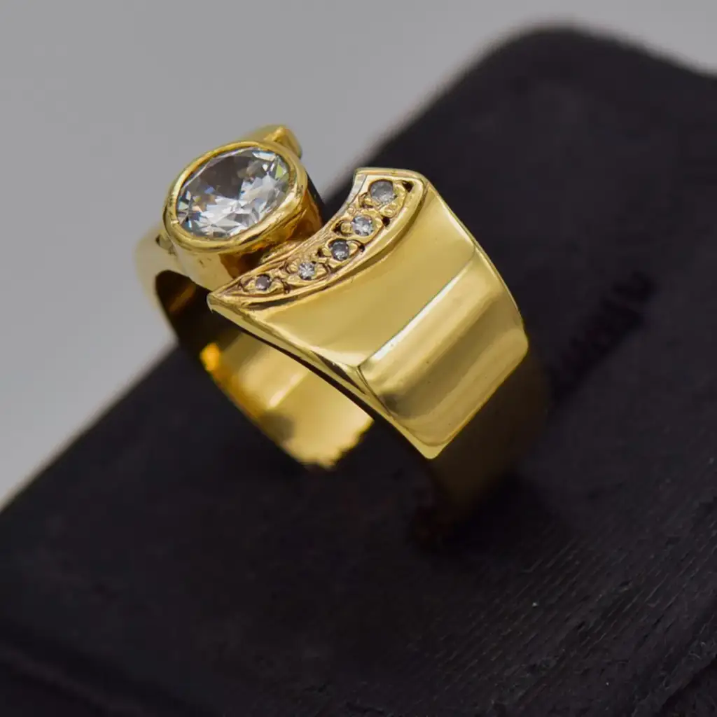 9ct Yellow Gold Dress Ring - View 3