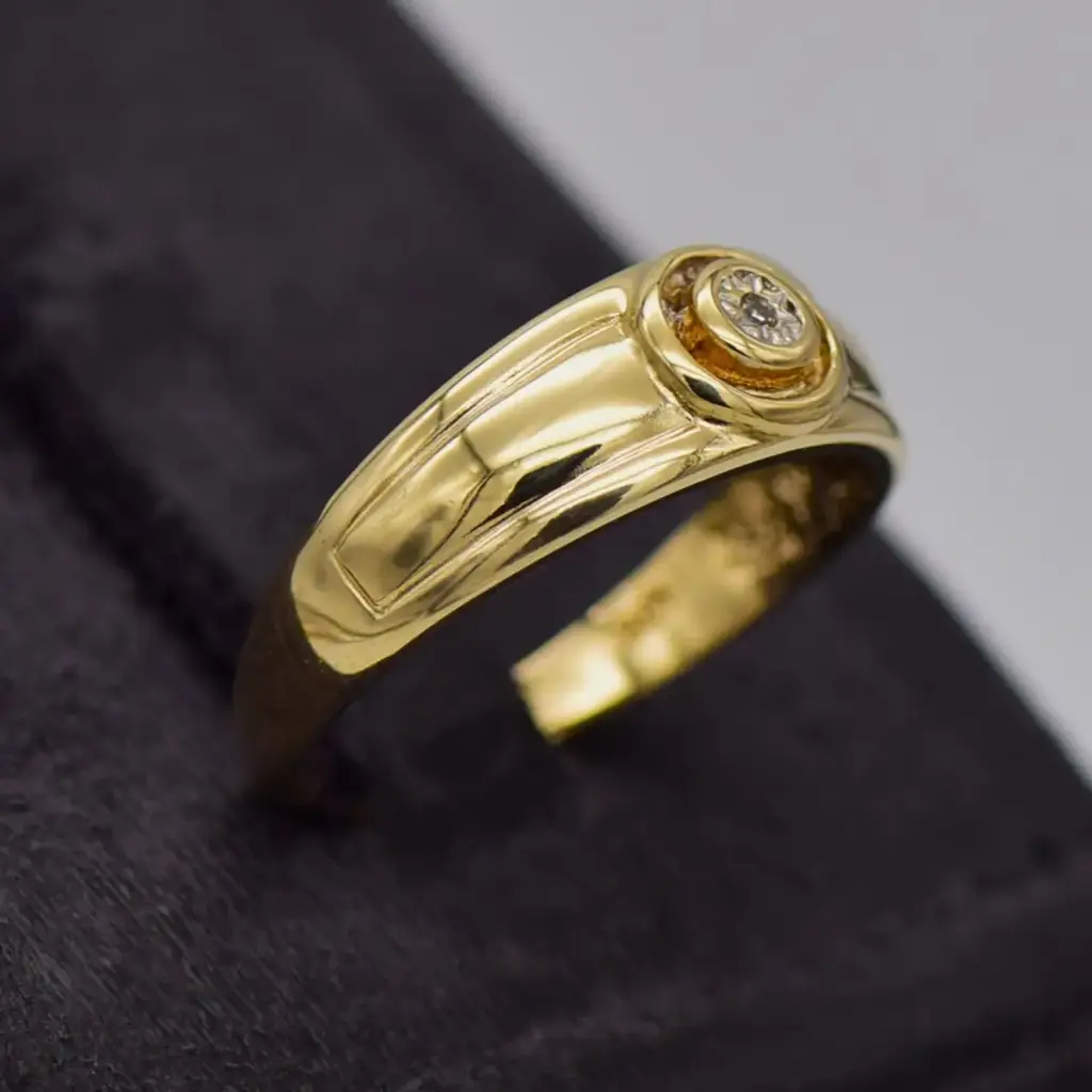 9ct Yellow Gold Dress Ring - View 2