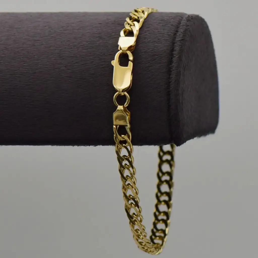 9ct Yellow Gold Bracelet Double Curb-Link - View 2