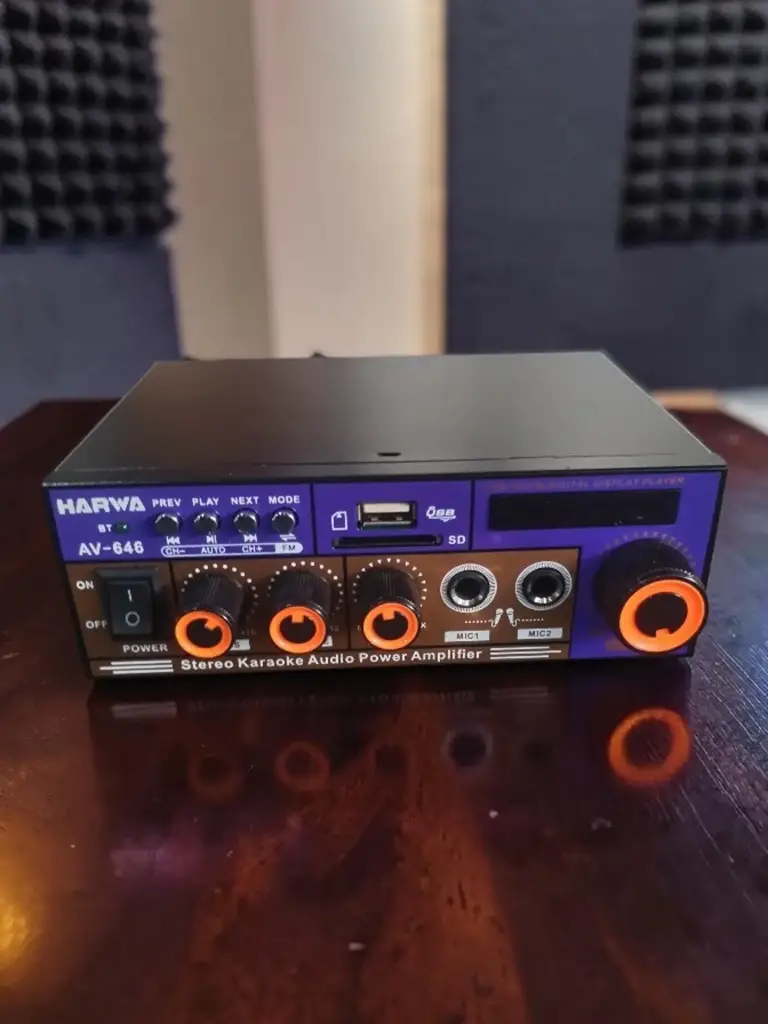 Harwa Amplifier Av-646