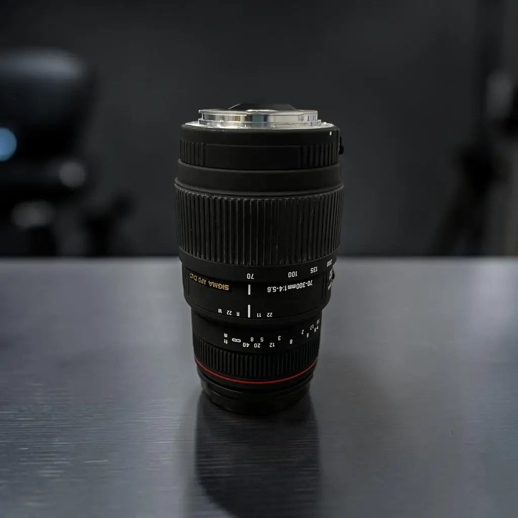 Sigma 70-300Mm Camera Lens