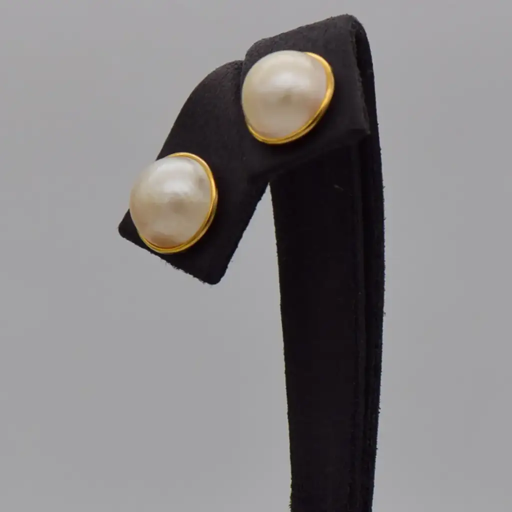 9ct Yellow Gold Pearl Earrings
