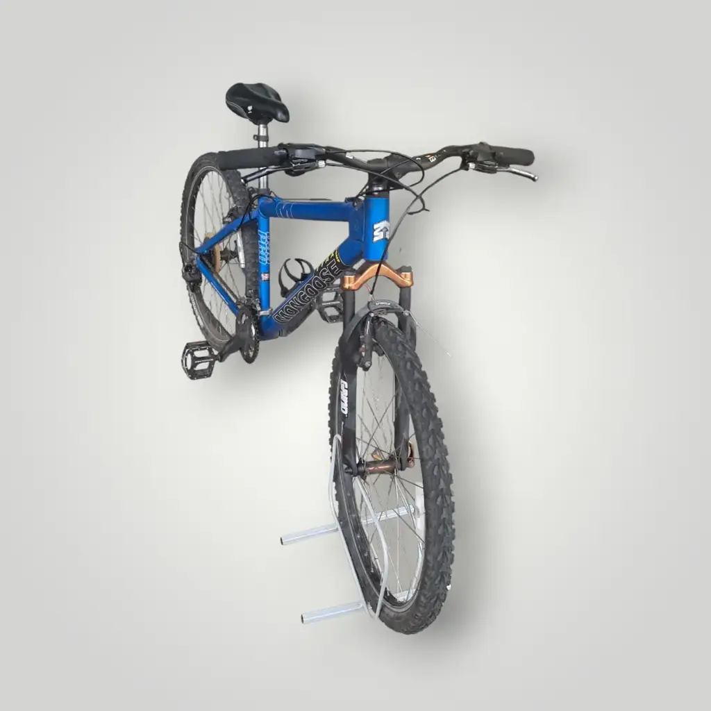 Mongoose Pro Tyax Comp Bike