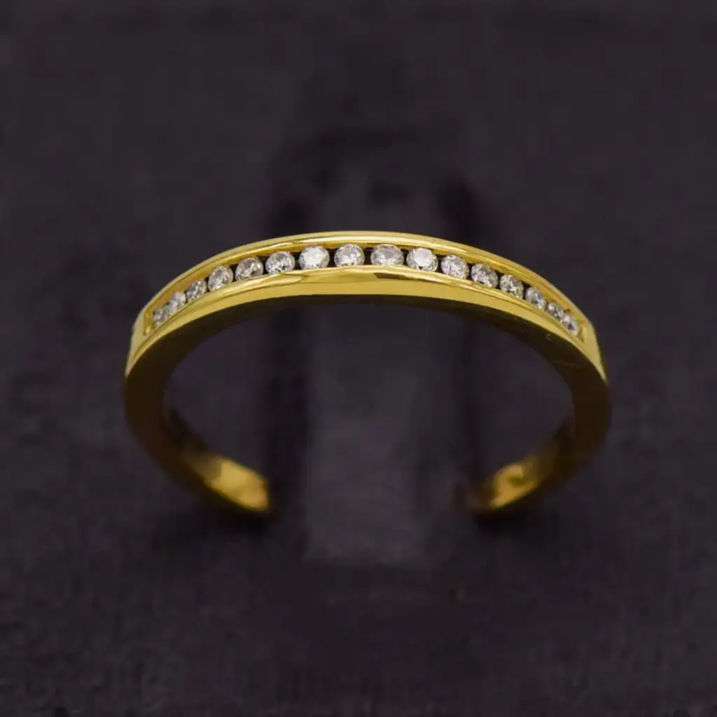 18Ct Yellow Gold Ring Eternity