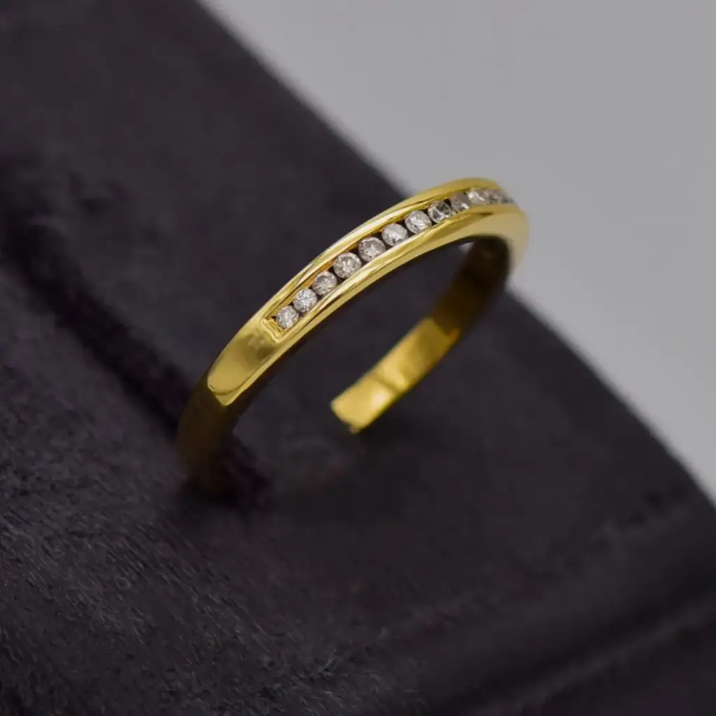 18Ct Yellow Gold Ring Eternity - View 2