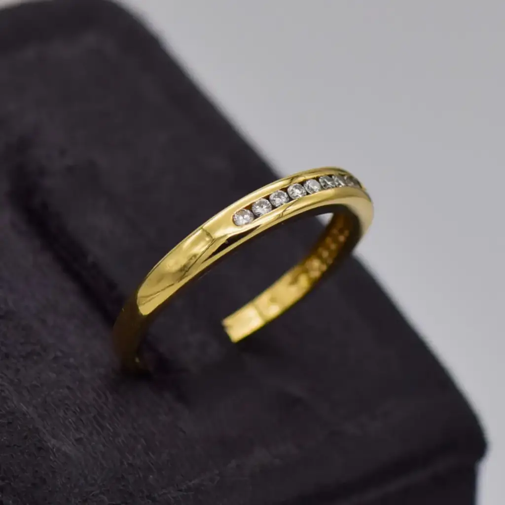 18Ct Yellow Gold Ring Eternity - View 2