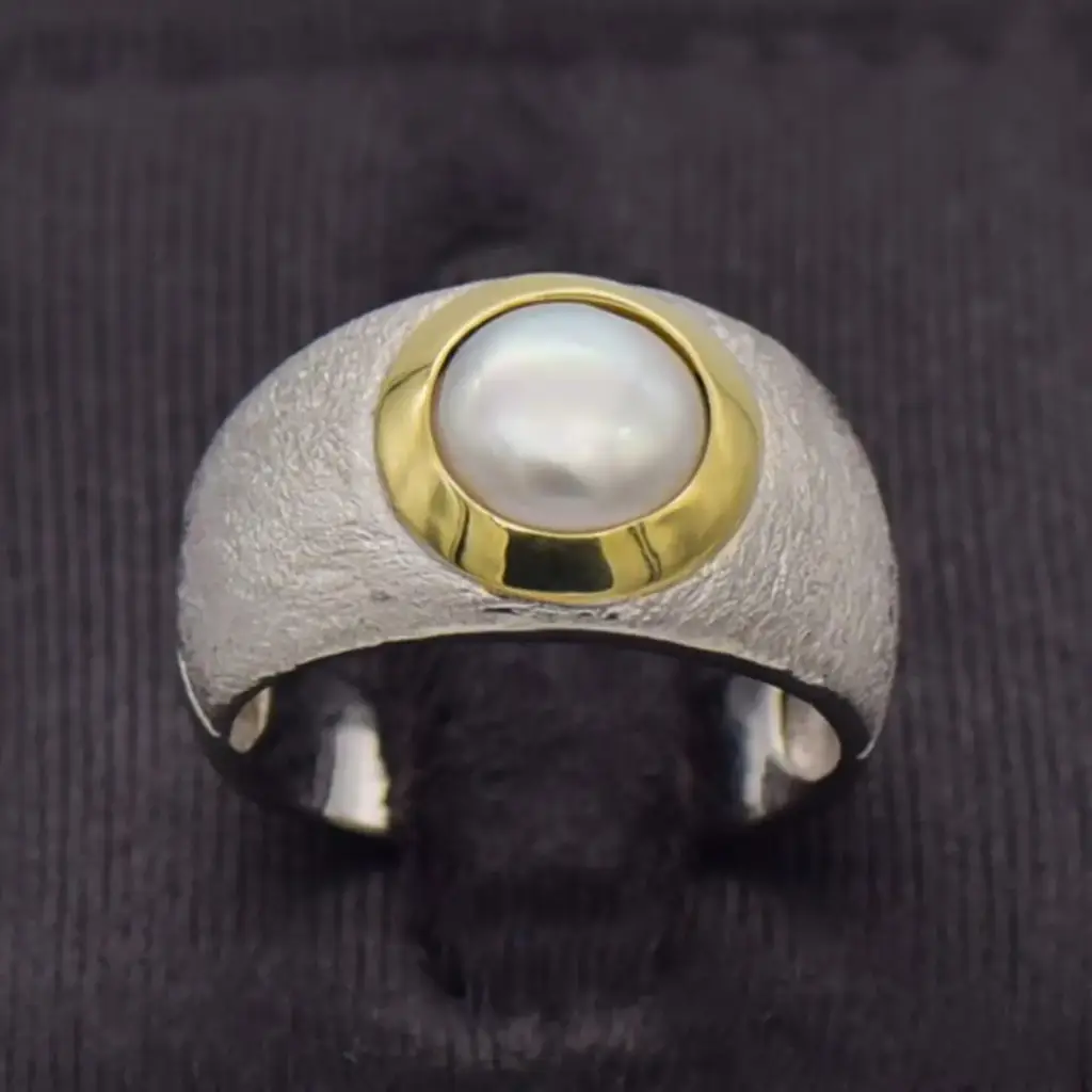9Ct White Gold Dress Ring Mabé