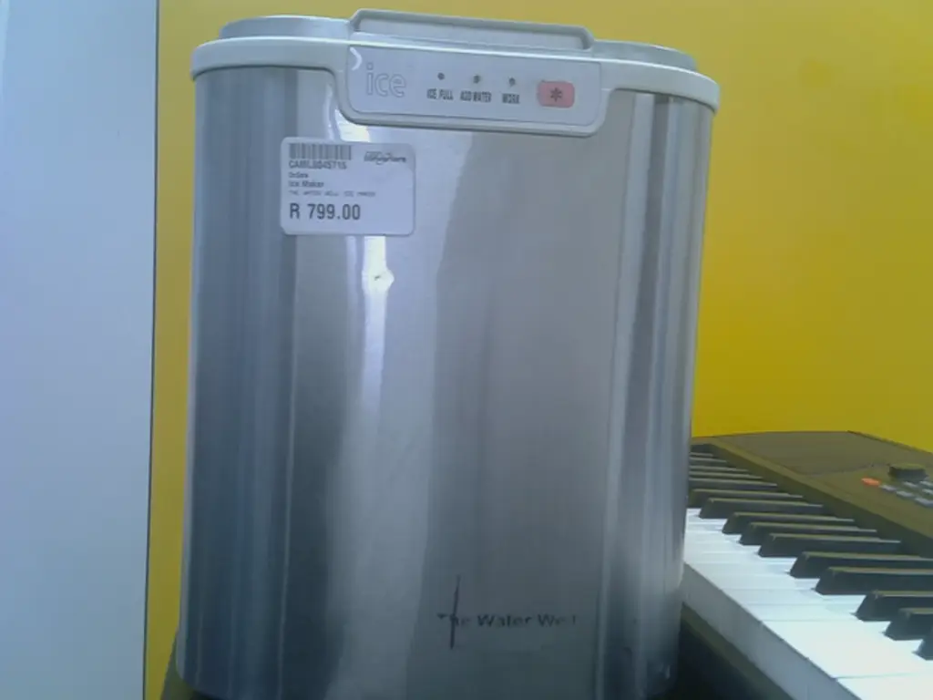 The Water Well Ice Maker