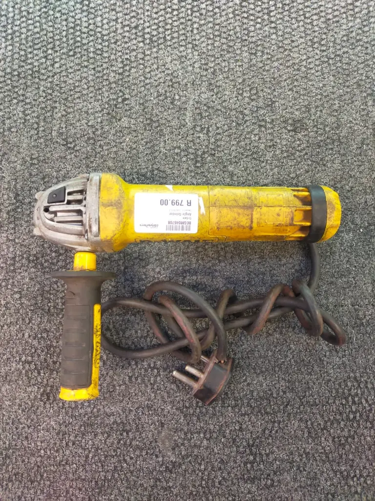 Dewalt Angle Grinder 115Mm 1200W Deadman Switch| Dwe4212 - View 3