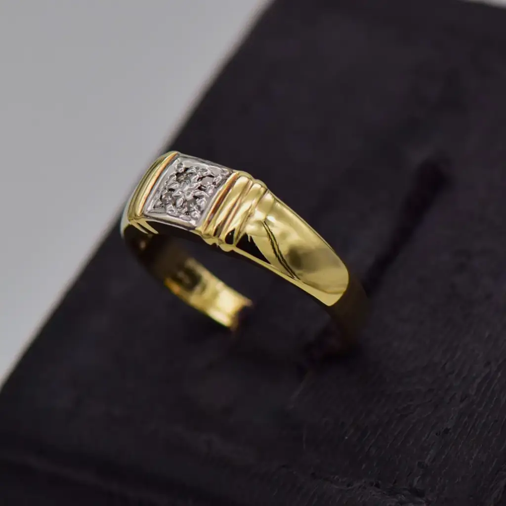 9ct Yellow Gold Dress Ring - View 11