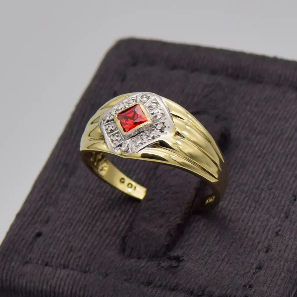 9ct Yellow Gold Dress Ring - View 3