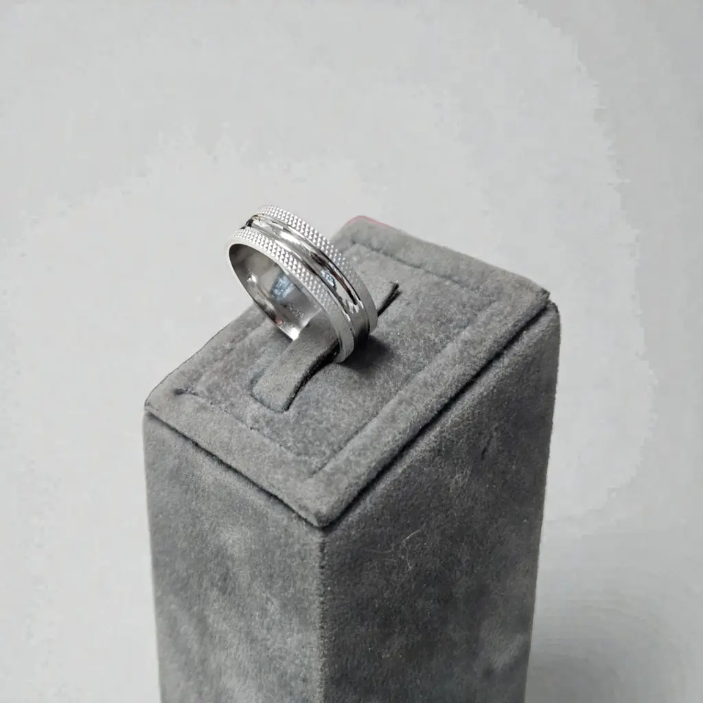 925 Sterling Silver Textured Band Ring - View 2