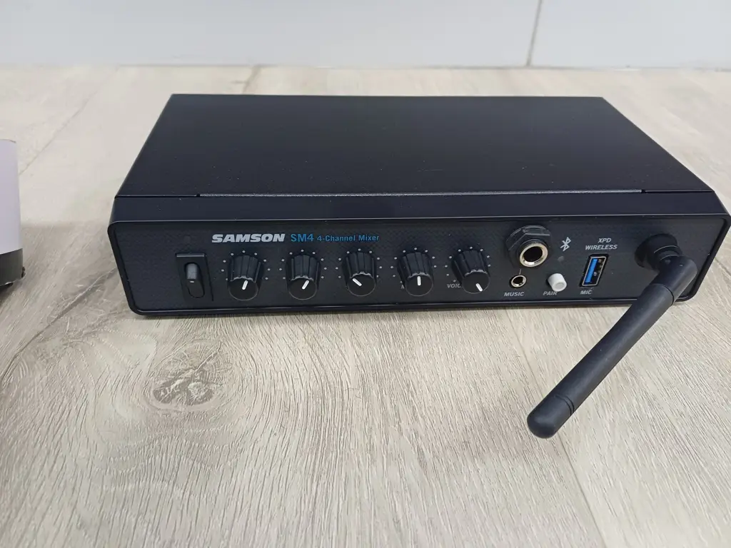 Samson Sm4 4-Channel Mixer