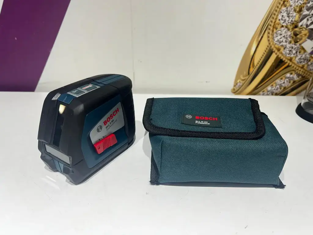 Bosch Gll2-50 Laser Level - View 2