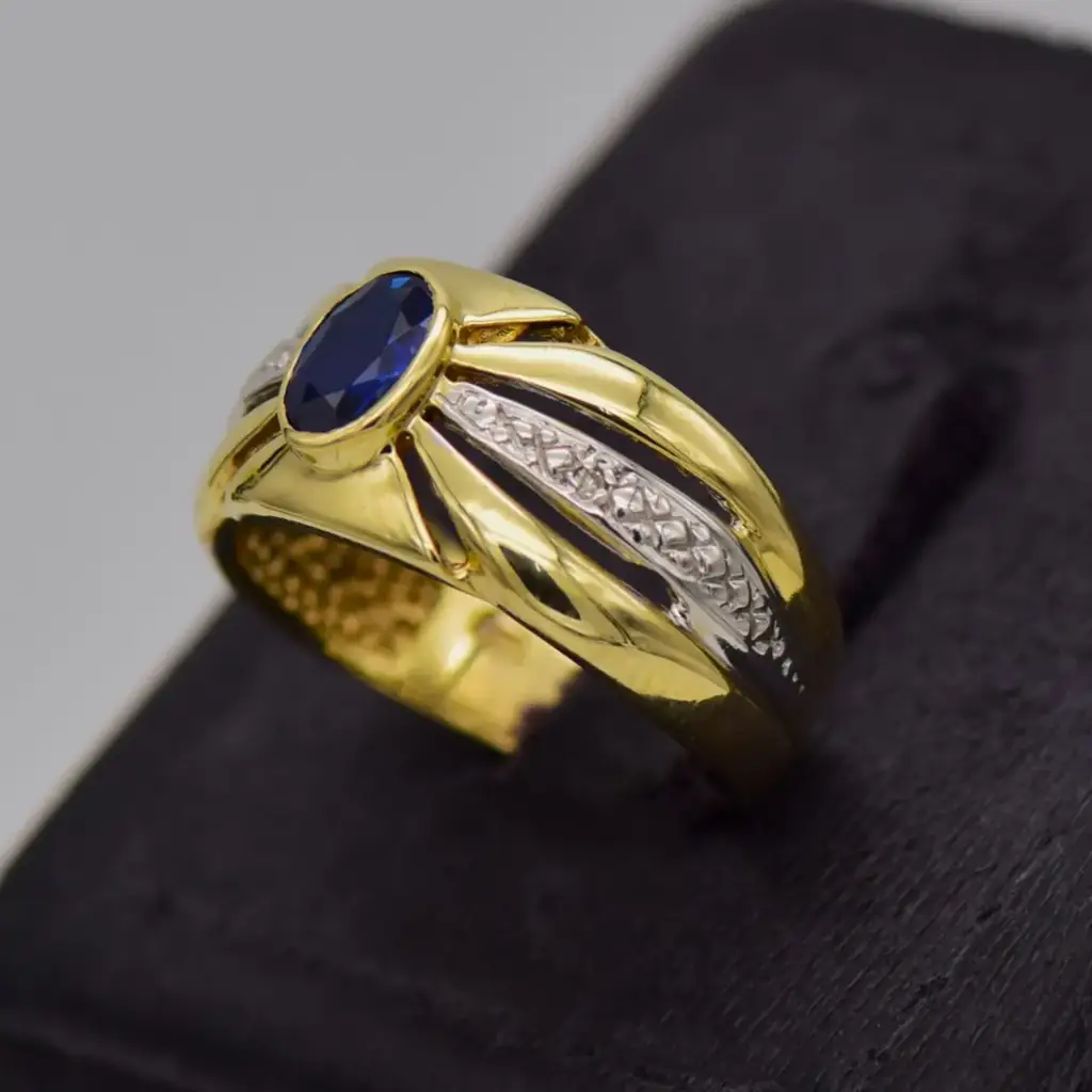 9ct Yellow Gold Dress Ring - View 3