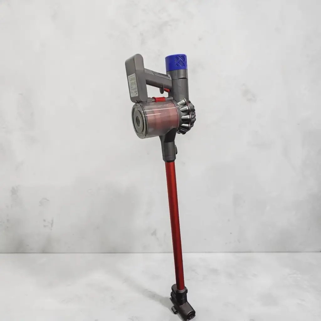 Dyson Cordless Stick Vacuum Sv09 - View 3