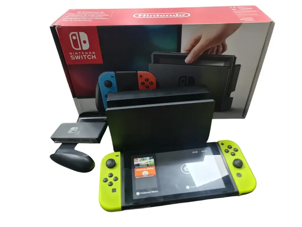 Nitendo Switch - View 2