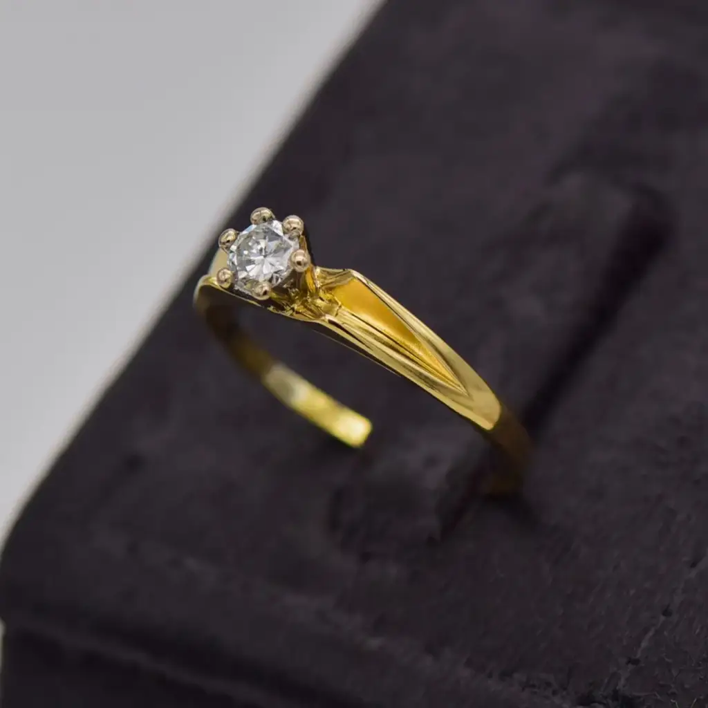 15Ct Yellow Gold Engagement Ring - View 3