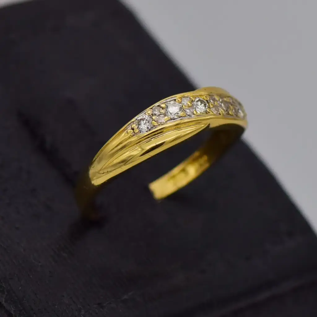 18ct Yellow Gold Twisted Eternity Ring - View 2