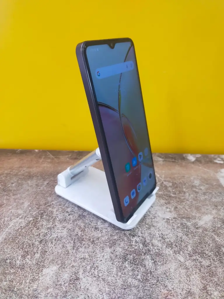 Vivo Y27s Mobile Phone - View 3